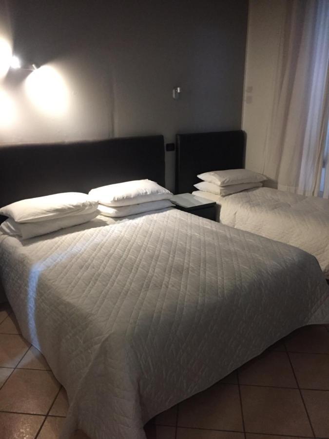 Da Battista Hotel Suzzara Luaran gambar