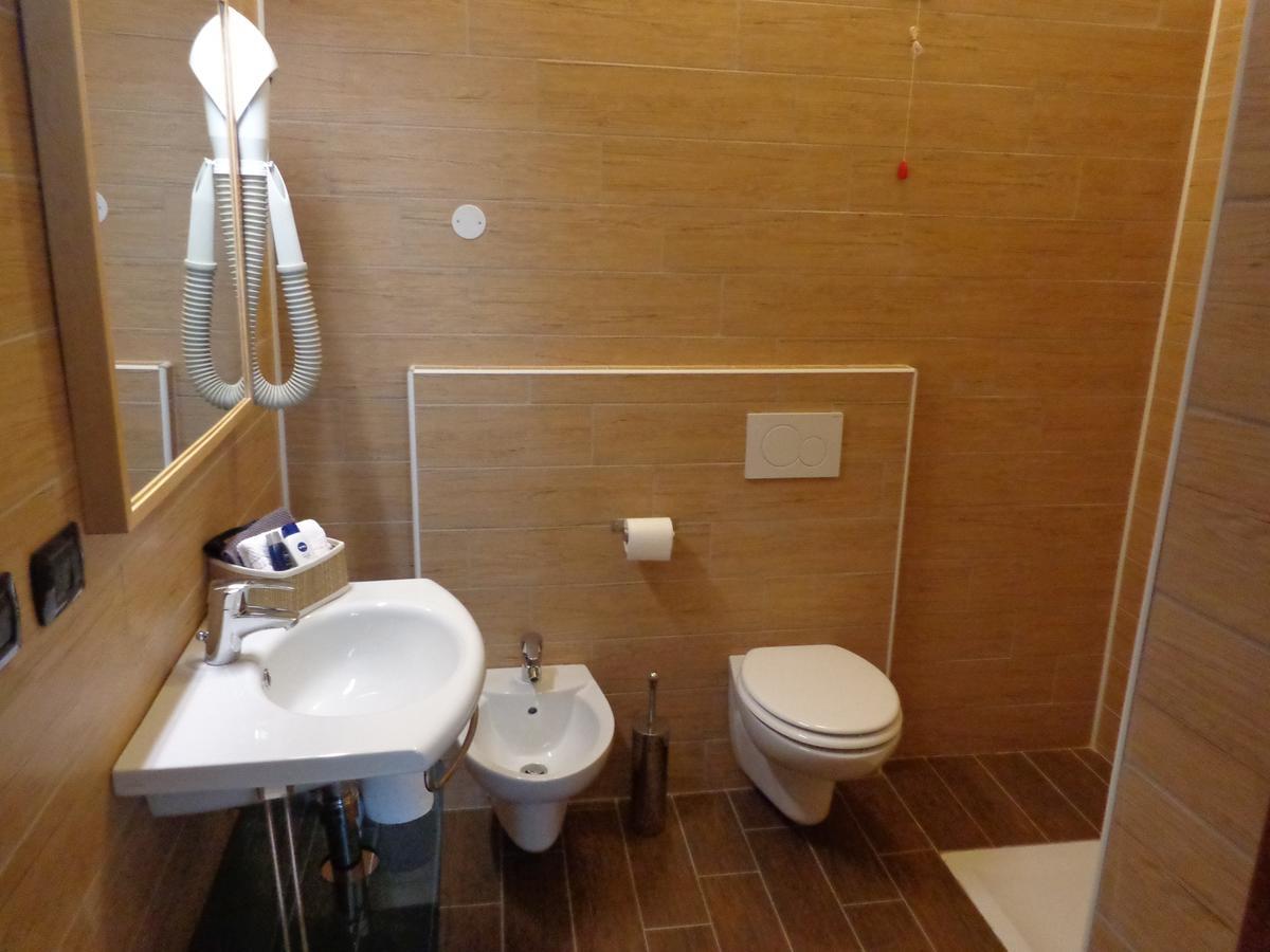 Da Battista Hotel Suzzara Luaran gambar