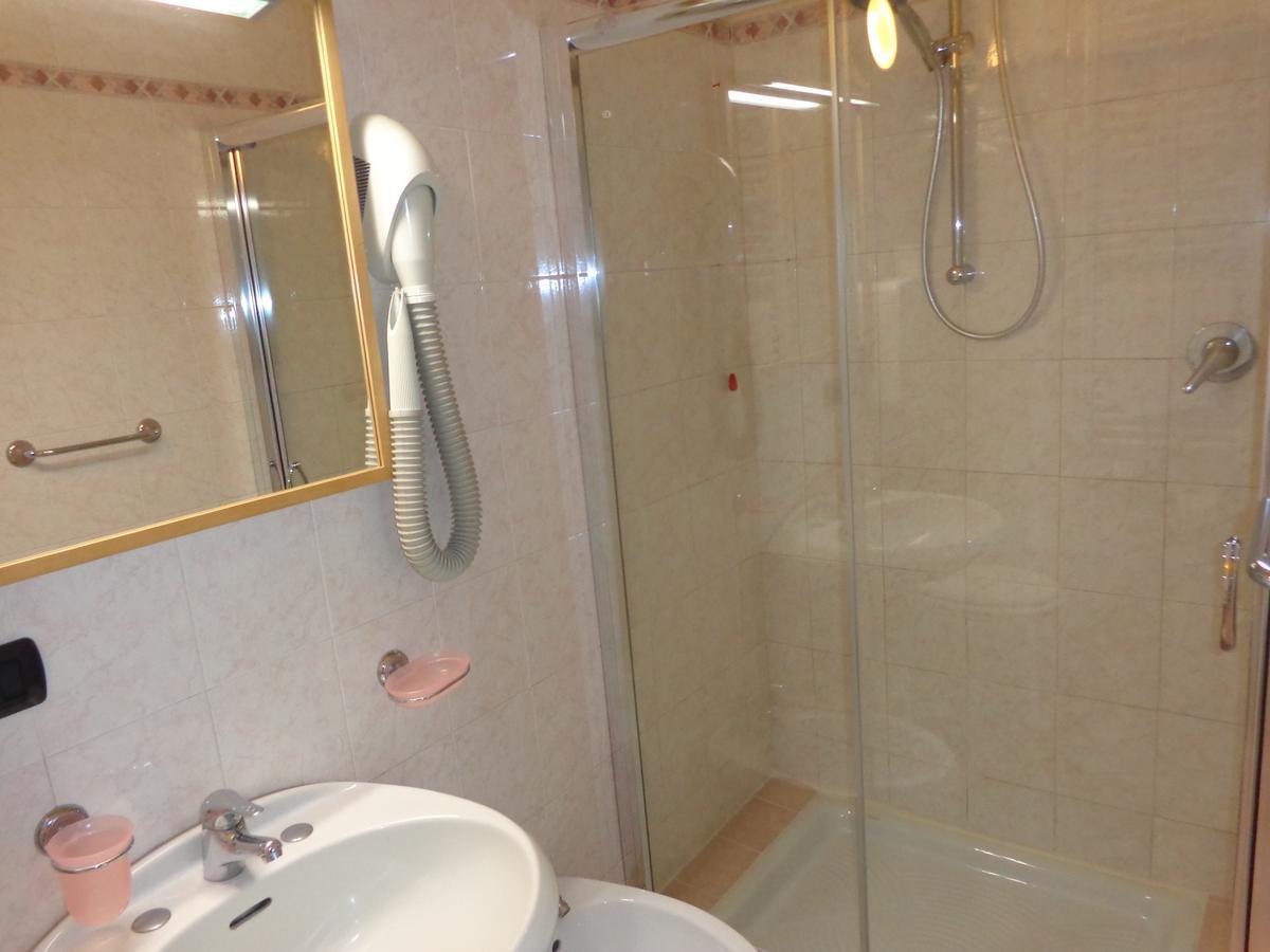 Da Battista Hotel Suzzara Luaran gambar